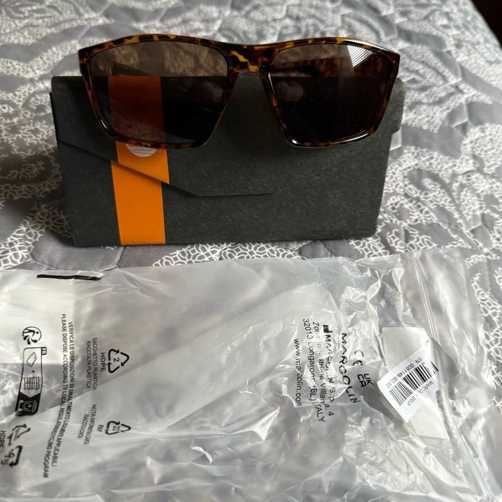 Timberland Tortoise Shell Square Sunglasses TB7218 Brown Lens NIP
